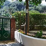 Fabiana Alojamento de Acomodação e Pequeno-almoço 4*